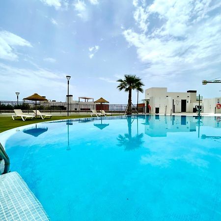 Beach Paradise In Фуэнхирола Экстерьер фото
