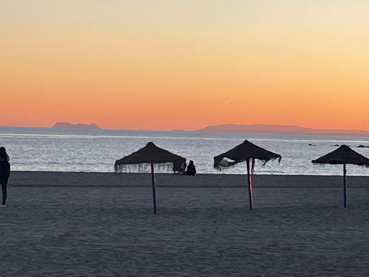 Beach Paradise In Фуэнхирола Экстерьер фото